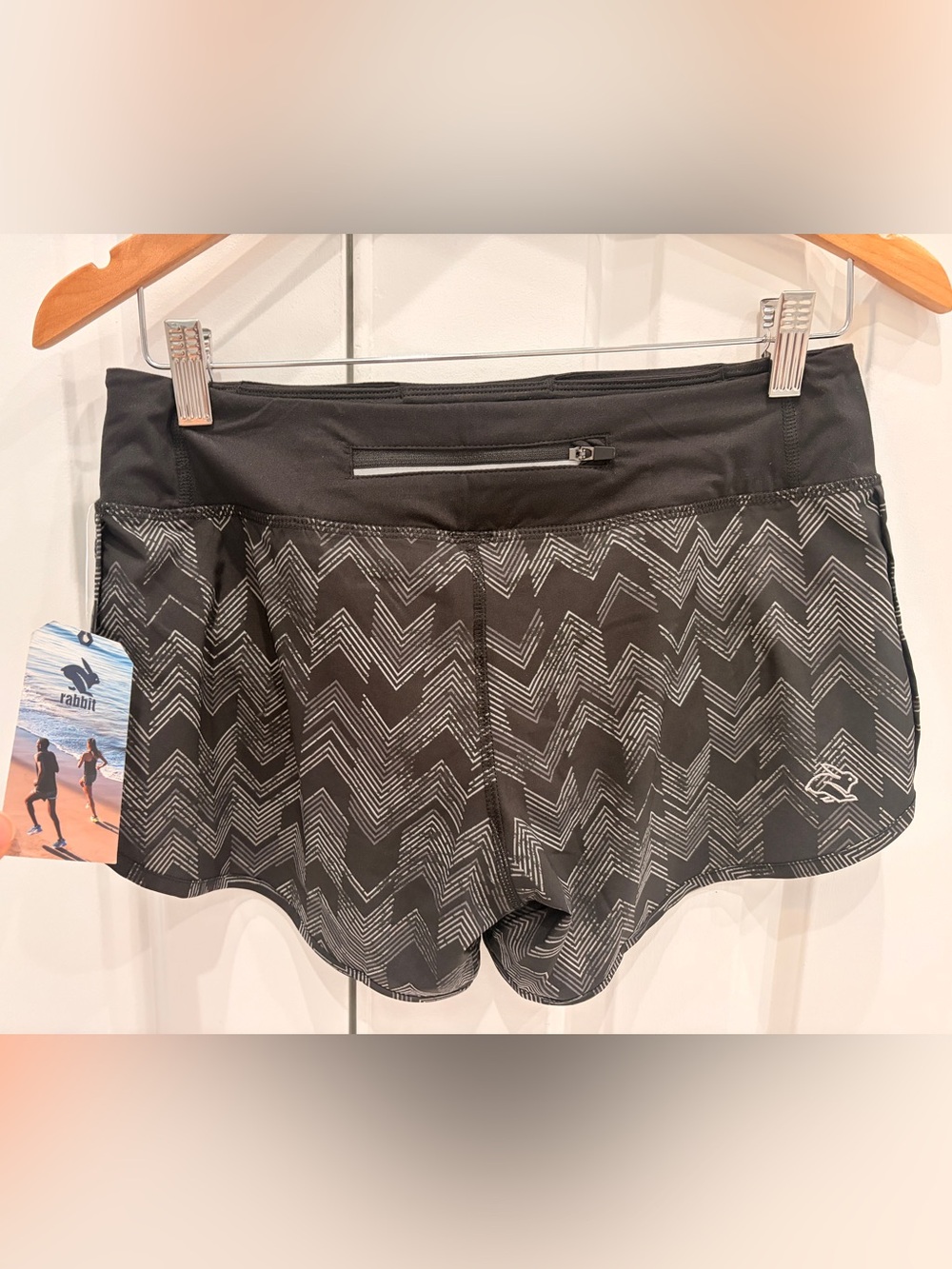 NWT Rabbit Run 4" Hopper Running Shorts Size Small - Picture 2 of 3